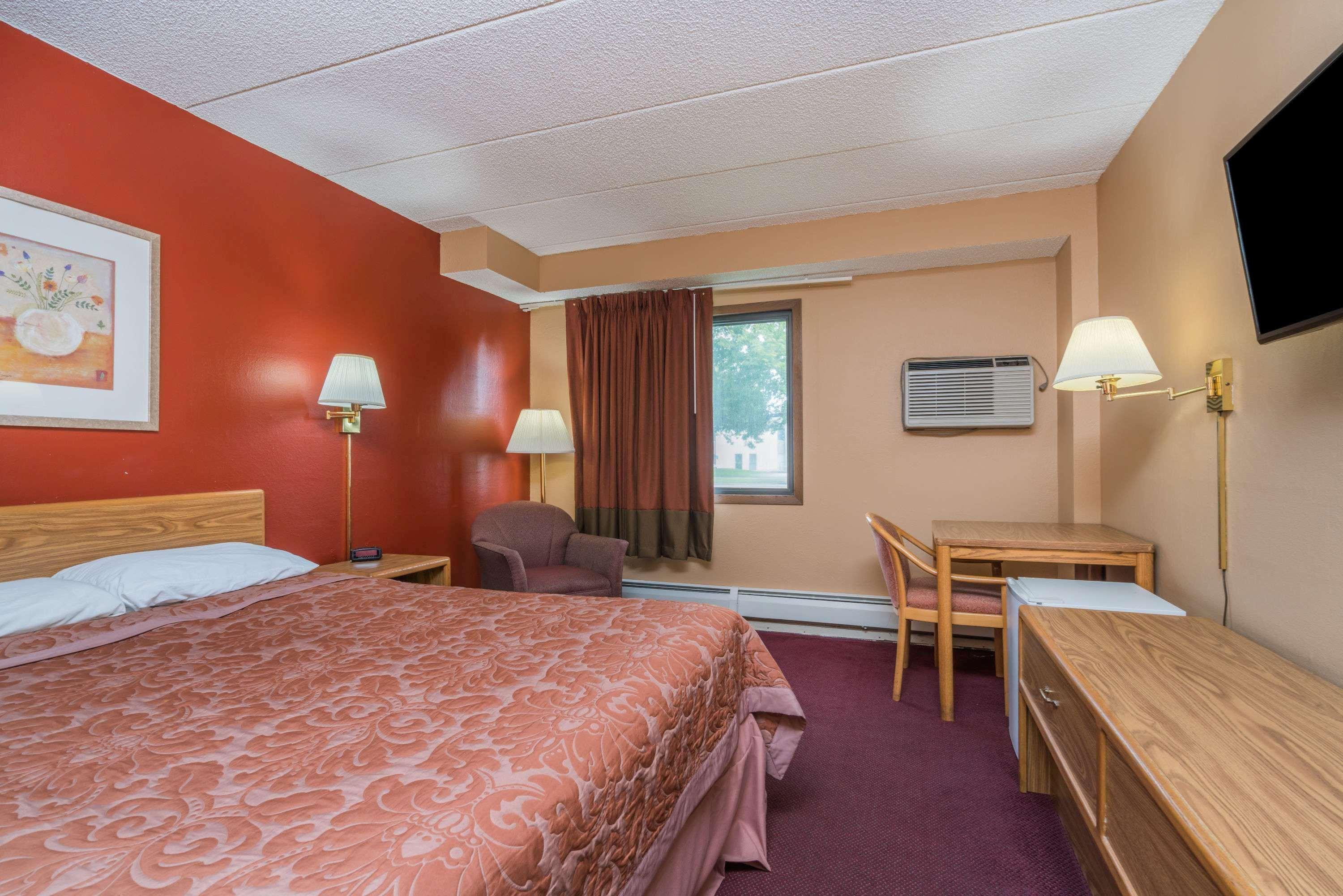 Super 8 By Wyndham Brooklyn Center/Mpls Otel Dış mekan fotoğraf