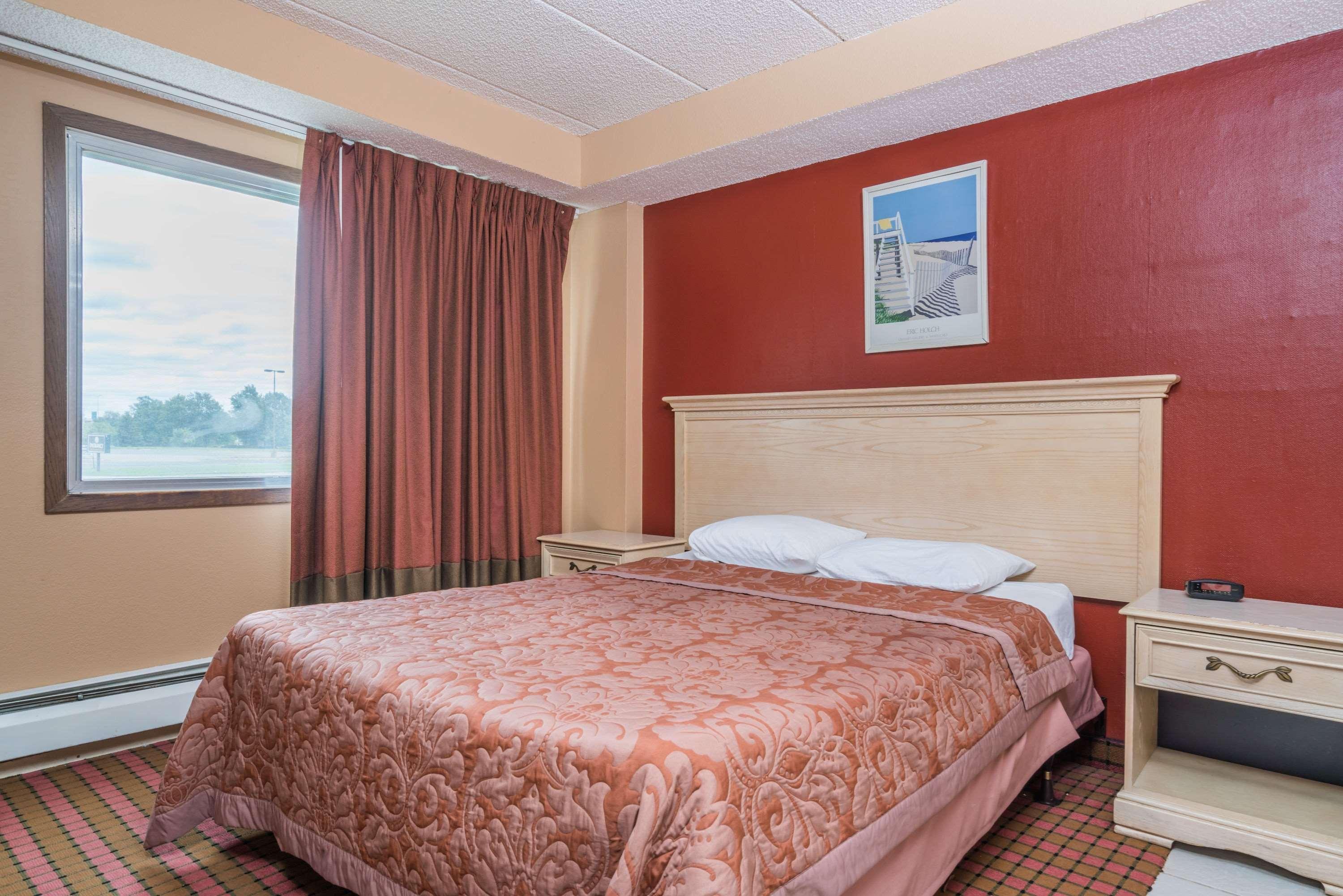 Super 8 By Wyndham Brooklyn Center/Mpls Otel Dış mekan fotoğraf