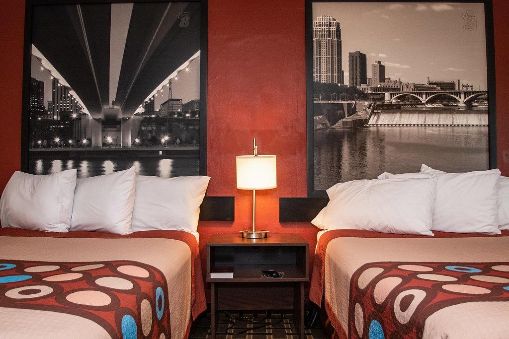 Super 8 By Wyndham Brooklyn Center/Mpls Otel Dış mekan fotoğraf