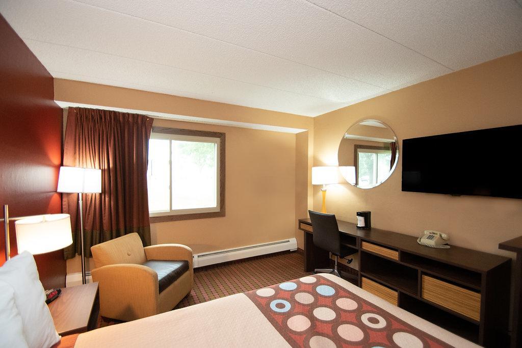 Super 8 By Wyndham Brooklyn Center/Mpls Otel Dış mekan fotoğraf