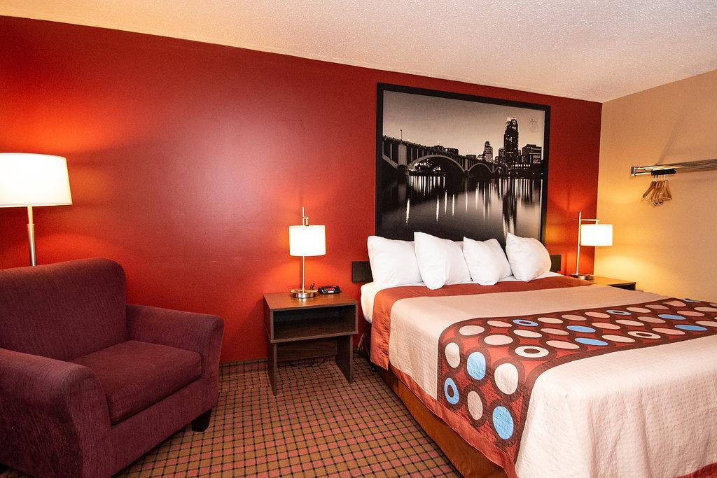 Super 8 By Wyndham Brooklyn Center/Mpls Otel Dış mekan fotoğraf