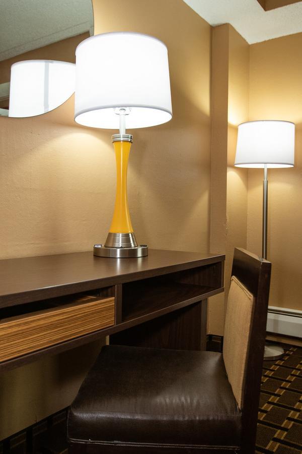 Super 8 By Wyndham Brooklyn Center/Mpls Otel Dış mekan fotoğraf