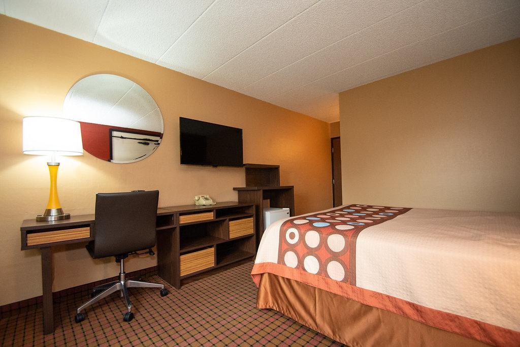 Super 8 By Wyndham Brooklyn Center/Mpls Otel Dış mekan fotoğraf