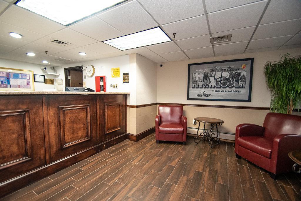 Super 8 By Wyndham Brooklyn Center/Mpls Otel Dış mekan fotoğraf